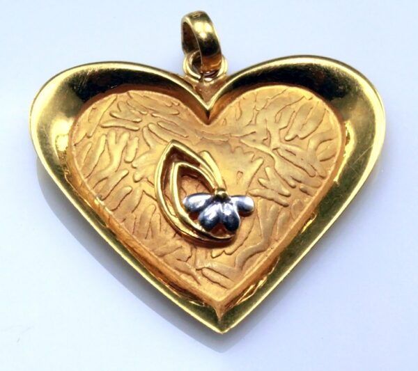 HEART 3881