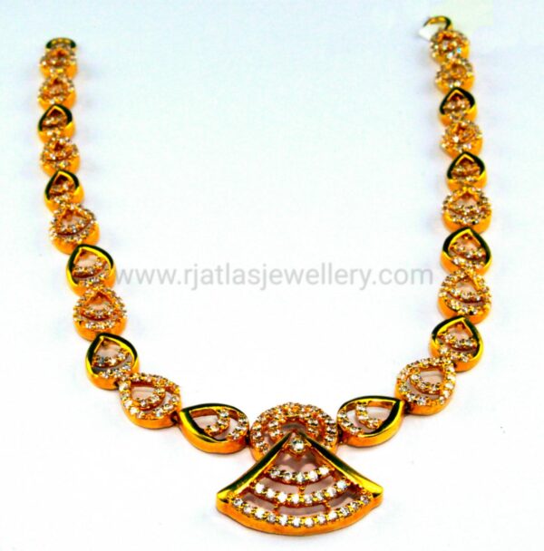 NECKLACE 10196