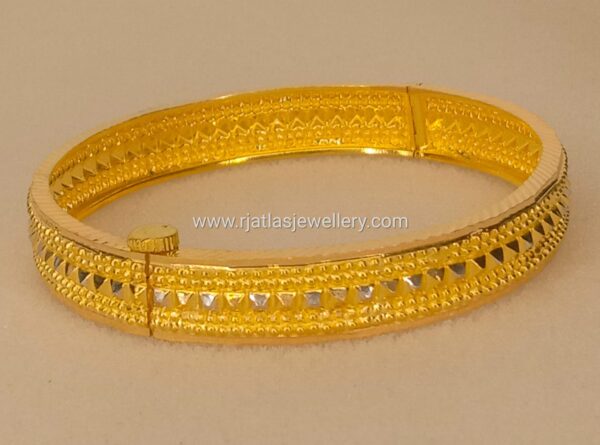BANGLE 103