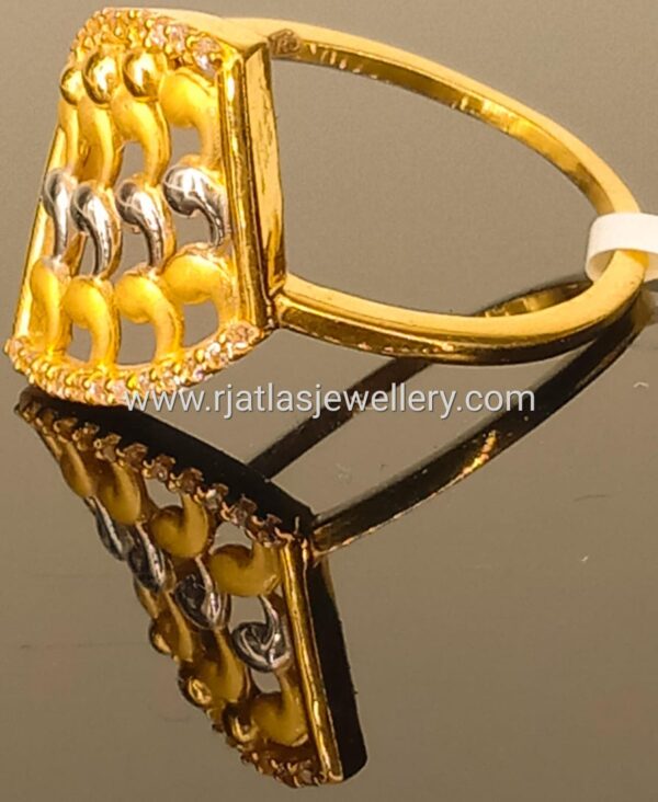 RING 15598 - Image 2