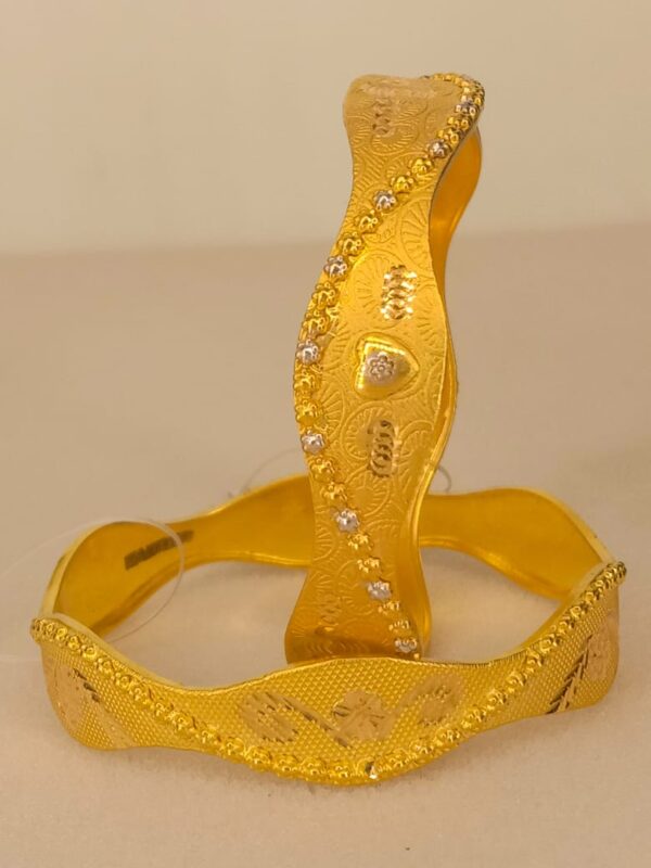 BANGLE 5196