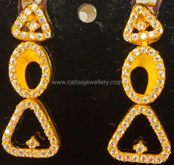 EARRING 10205