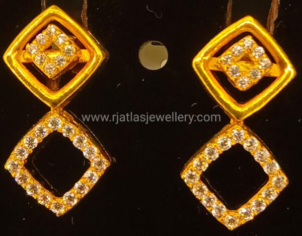 EARRING 10210