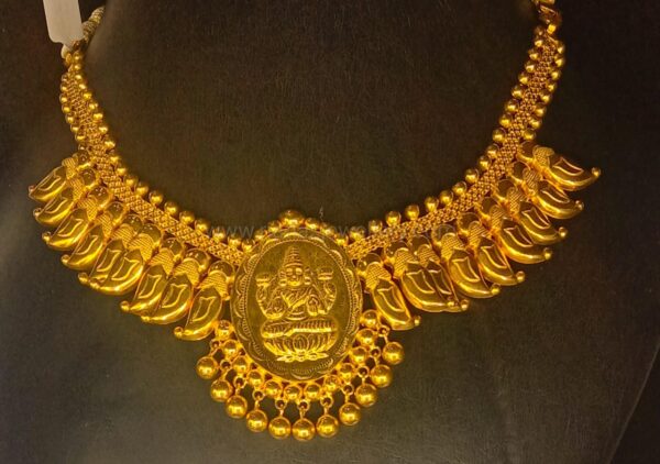 NECKLACE 10587