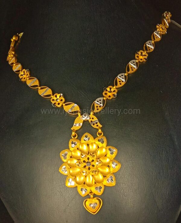 NECKLACE 12601