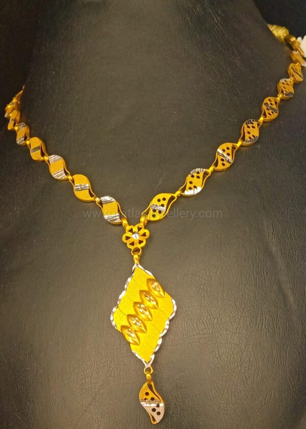 NECKLACE 12605