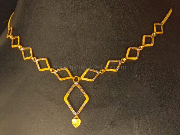 NECKLACE 15146
