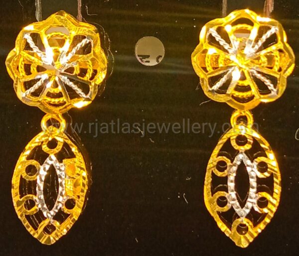 EARRING 15401